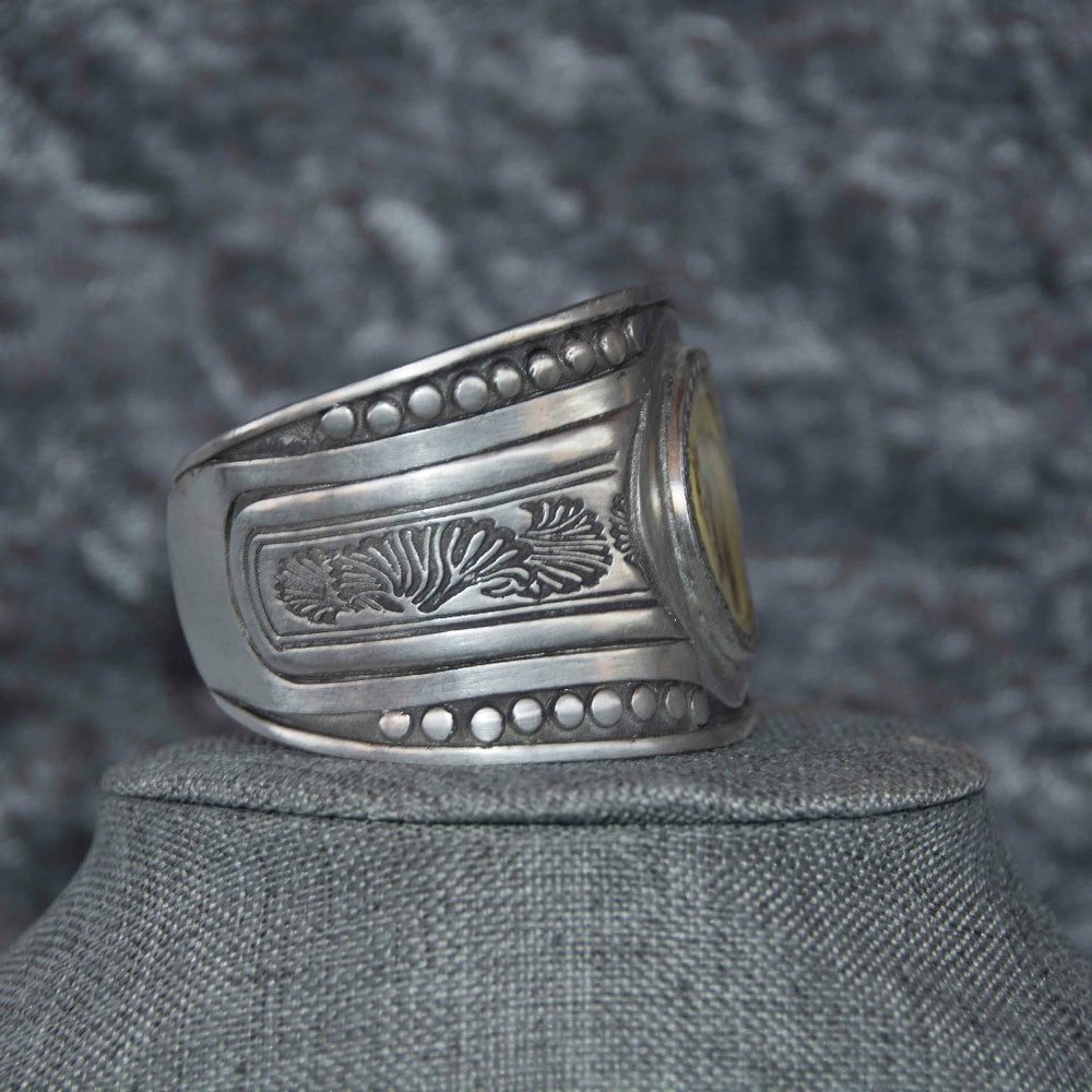 Hand Crafted Pewter Cuff Bracelet - Scribed Horse Heads Focal - Picture 5 of 7